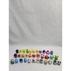 34 MIXED GOGO CRAZY BONES FIGURES LOT- Vintage